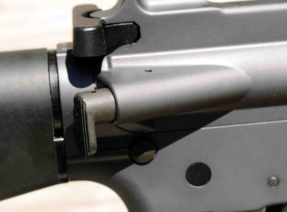 A bolt assist button was adopted with the M16A1 and is likewise found on the BRN16A1.